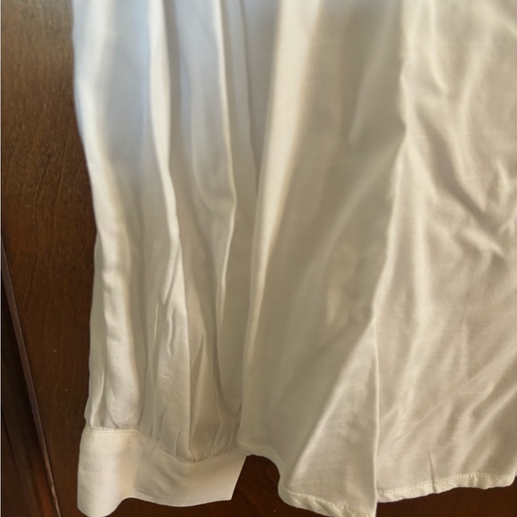 White ruffle neck blouse size M - Picture 4 of 5